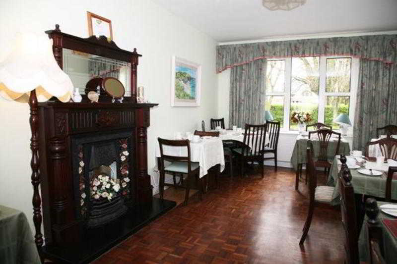 Macliam Lodge Guesthouse クロナキルティ エクステリア 写真