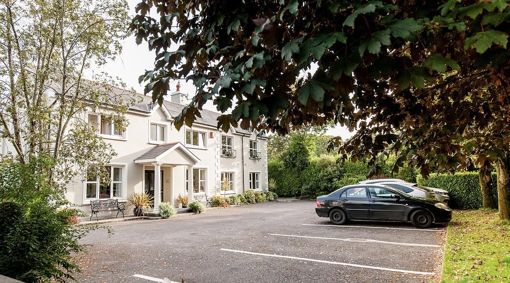 Macliam Lodge Guesthouse クロナキルティ エクステリア 写真